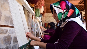 Dulkadiroğlu Halı Motiflerini İlmek İlmek İşliyorlar