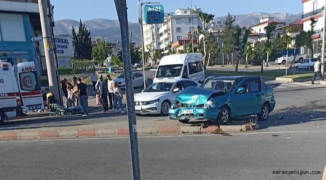 Kahramanmaraş’ta İki Otomobil Çarpıştı: 4 Yaralı