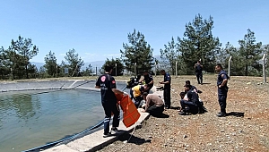 Kahramanmaraş'ta yüzmek için girdiği su göletinde boğuldu.