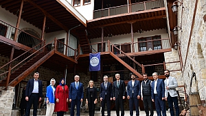 Şehrin Tarihi ve Turizm Alanları Ziyaret Edildi