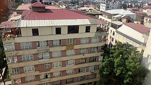 Kahramanmaraş’ta Vatandaşlardan Moloz Tepkisi
