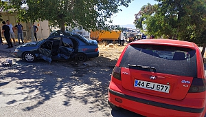 Kahramanmaraş’ta İki Otomobil Çarpıştı: 3 Yaralı