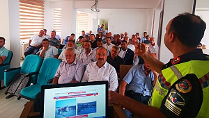 Kahramanmaraş’ta Jandarma Ekipleri Muhtarları Bilgilendirdi