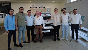 Elbistan Festivali’nin Talihlisi ‘0’ Kilometre Otomobilini Teslim Aldı