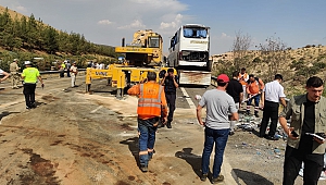 Gaziantep’te Feci Kazada: 16 Kişi Öldü 8’i Ağır 22 Kişi Yaralandı