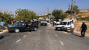 Kahramanmaraş’ta Kamyonet İle Otomobil Çarpıştı: 7 Yaralı