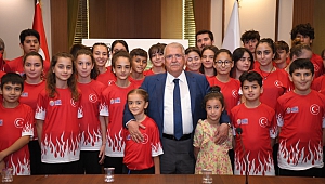 Masa Tenisi Yıldız-Genç Milli Takımı’ndan Başkan Mahçiçek’e Teşekkür Ziyareti