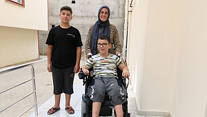 En 'Özel' Hediyeyi Mutlulukla Karşıladılar