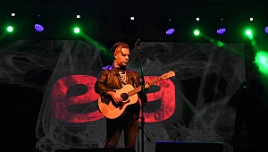 EXPO 2023 Gençlik Festivali’nde Emre Aydın coşkusu