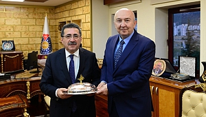 Tarım ve Orman Bakan Yardımcısı Dr. Nihat Pakdil, Rektör Yasım’ı Ziyaret Etti