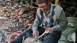 Kahramanmaraş’ta Emeğinin Karşılığını 40 Yıldır Kaşıkla Topluyor