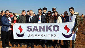 Sanko Üniversitesi Öğrencileri Fidanları Toprakla Buluşturdu