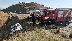 Andırın’da Hafif Ticari Araç Şarampole Uçtu: 4 Yaralı