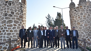 Eski Belediye Başkanları Osman Okumuş’un Misafiri Oldular