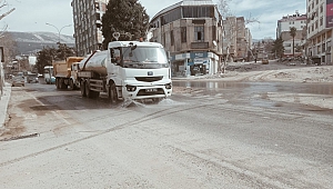 Büyükşehir 830 Noktada Temizlik Çalışmalarını Sürdürüyor