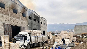 Kahramanmaraş tekstil deposunda yangın