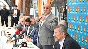 Bakan Kirişci Arasta’da muhtarlarla buluştu
