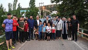 Kirişci ve Güngör, Türkoğlu’nda Vatandaşlarla Buluştu