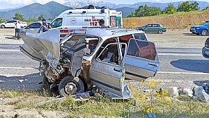 Afşin’de iki otomobil çarpıştı: 1 ölü 7 yaralı