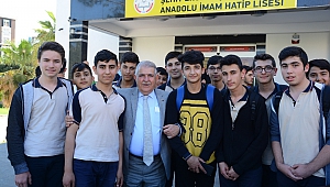 Başkan Mahçiçek; Bilginiz ve özgüveninizle başarılı olacağınıza inanıyorum