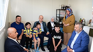 Kurtulmuş ve Güngör, Depremzedelerle Bayramlaştı