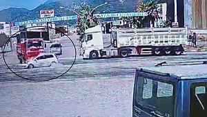 Çocuğun Hayatını Kaybettiği Kaza Anı Kameraya Yansıdı