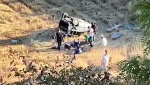 Polis Memuru Ailesiyle Kaza Yaptı: 1 Ölü, 4 Yaralı