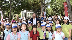 Başkan Güngör, Öğrencilerin Sevinçlerine Ortak Oldu