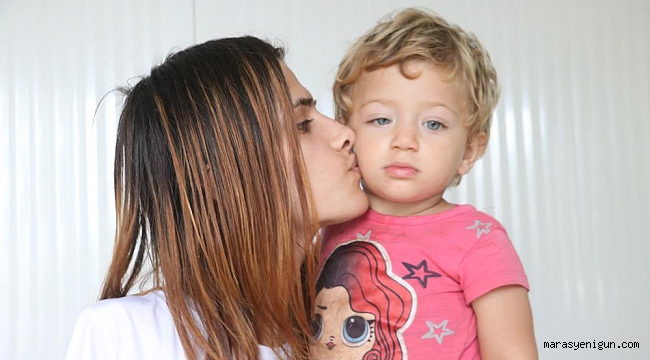 Depremde Kolunu Kaybeden Anne, Kızıyla Olan Hayallerini Gerçekleştirmek İstiyor