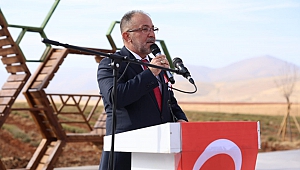 Depremlerle sarsılan Afşin hızla normalleşiyor