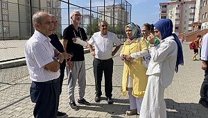 Kahramanmaraş'ta Bir Çift Okul Önünde Öğretmeni Darp Etti