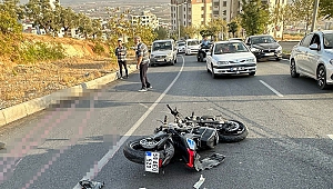 Motosiklet İle Halk Otobüsü Çarpıştı: 1 Ölü