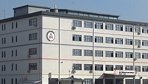 Kız öğrenci Okulda 3. Kattan Atladı