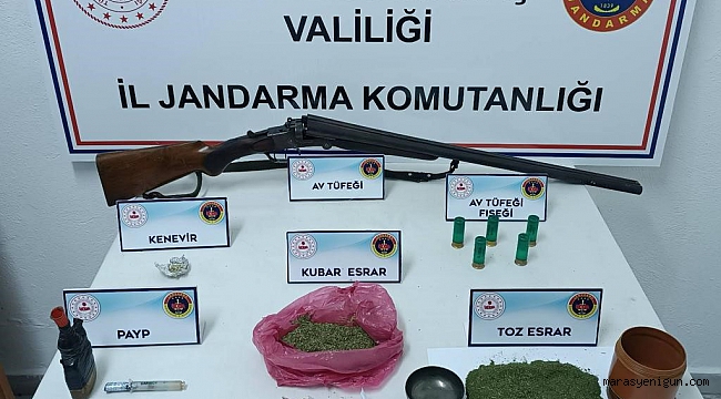 Otomobilde Yapılan Aramada Uyuşturucu Çıktı