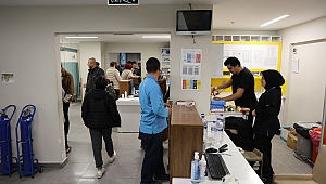 Sağlık Çalışanları Yeni Yıla Görevlerinin Başında Girdi