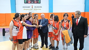 Başkan Mahçiçek'in 'eser ve hizmet siyaseti' anlayışı, 86 milyon TL'lik spor yatırımıyla bütünleşti