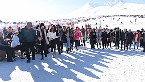 Dulkadiroğlu Belediyesi Öğrencilere Kapadokya ve Erciyes Gezisi Düzenledi