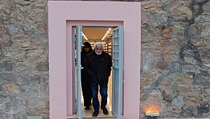 Kaldığı cezaevini 44 yıl sonra ziyaret etti