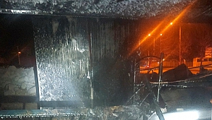 Konteyner alev alev yandı