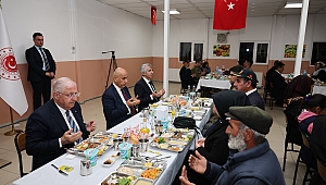 Bakan Güler, İftarda Şehit Aileleri, Gaziler ve Mehmetçikle Buluştu
