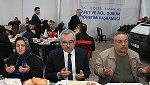 Başkan Güngör, Galatasaray Konteyner Kent’te Vatandaşlarla İftar Yaptı