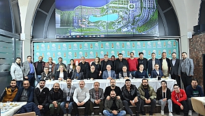 Başkan Mahçiçek 10 yıllık hizmetleri anlattı, basın mensuplarıyla vedalaştı