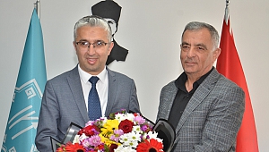Elbistan Belediyesi’nde görev değişimi