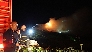 Saman balyaları alev alev yandı