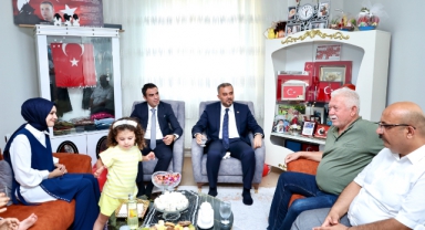 Başkan Toptaş'tan Şehit Ahmet Yılmaz'ın Kızı Elçin Naz'a Doğum Günü Sürprizi