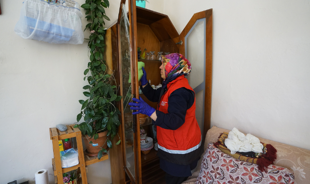 Büyükşehir, Bayram Öncesi Ulu Çınarları Unutmadı