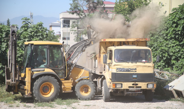 Dulkadiroğlu Belediyesi Park Ve Bahçe Müdürlüğü'nden Bayram Hazırlığı