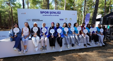 Gençler Hem Spor Yaptı Hem Doyasıya Eğlendi