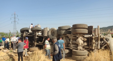 Kahramanmaraş'ta Beton Mikseri Devrildi: 1 Yaralı