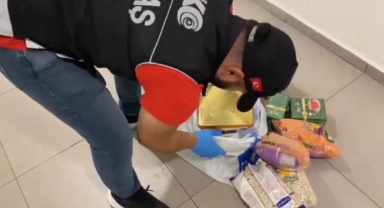 Kahramanmaraş'ta Zeytin Tenekesine Gizlenmiş 4 Kilo Uyuşturucu Ele Geçirildi